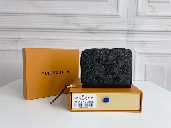 LVコピーウォレット着用イメージ